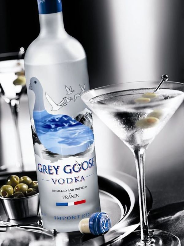 Rượu Grey Goose Vodka