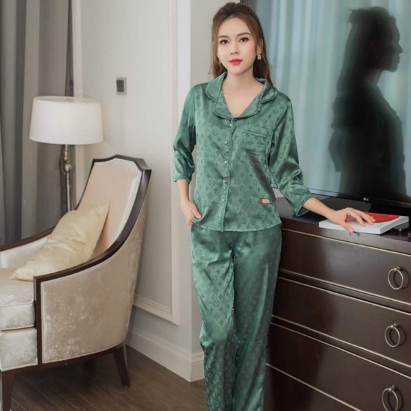 Mẫu pijama lụa cao cấp tại Bắc Ninh màu xanh ngọc