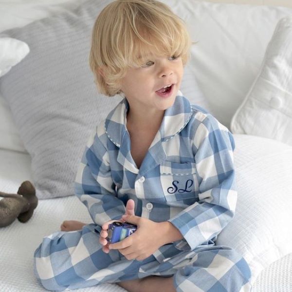 Pijama sọc kẻ năng động, đáng yêu.