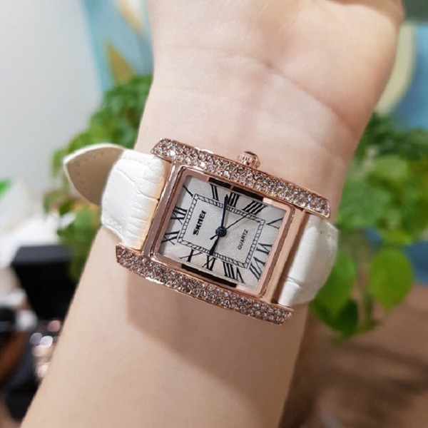 Đồng hồ mặt vuông nữ đính đá