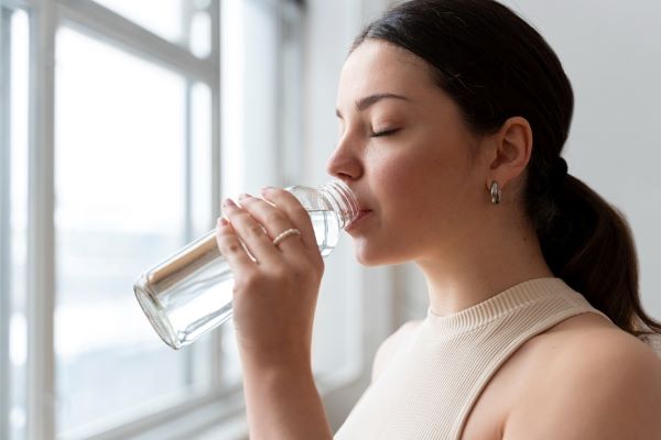 Uống nước lọc có tác dụng gì? Tất cả những lợi ích không ngờ tới của nước lọc