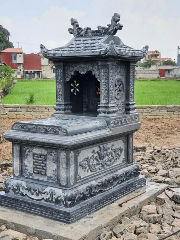 Ngoài giá trị thẩm mỹ, đá xanh rêu còn tượng trưng cho sự trường tồn và tính phong thủy ổn định.