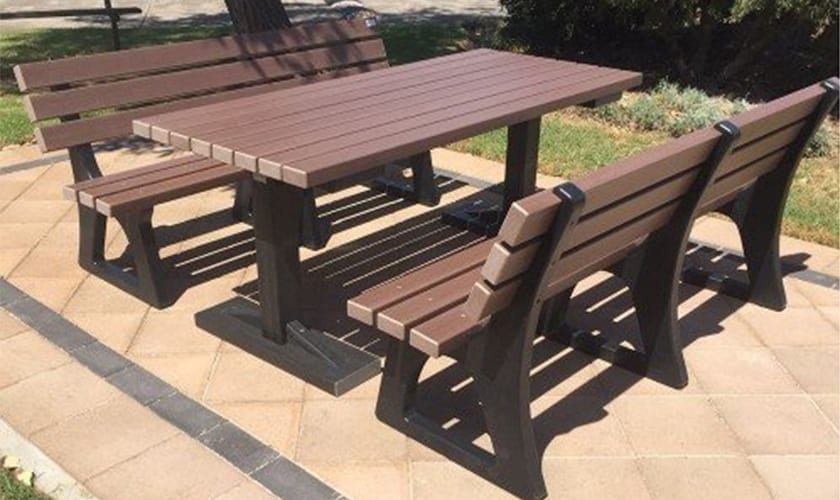 Ghế ngồi sân vườn bằng gỗ tự nhiên