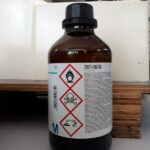 Axit nitric là nguyên liệu quan trọng trong ngành công nghệ hóa chất.