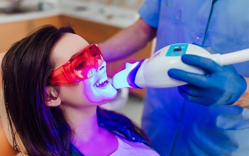 Các bước cơ bản trong phục hình răng sứ