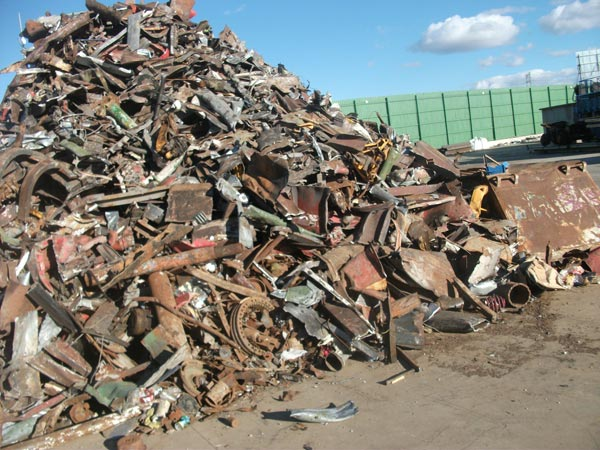 Nên làm sạch và phân loại phế liệu trước khi bán