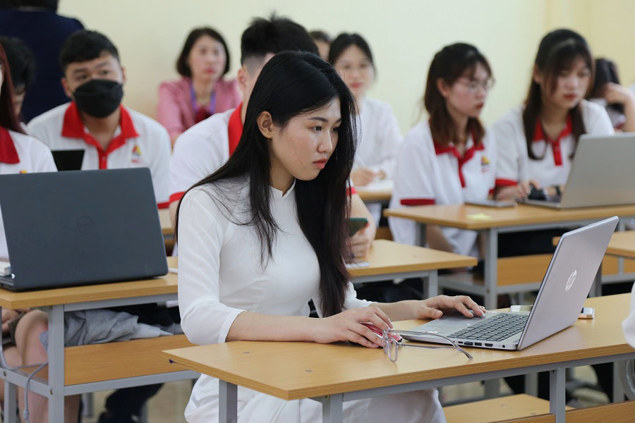 Thời gian xét tuyển ngành quản trị khách sạn