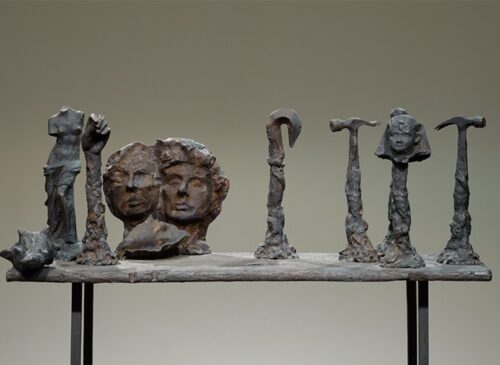 Cổ vật đồng đen