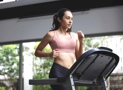 Tập thể dục bằng máy chạy bộ có tốt không